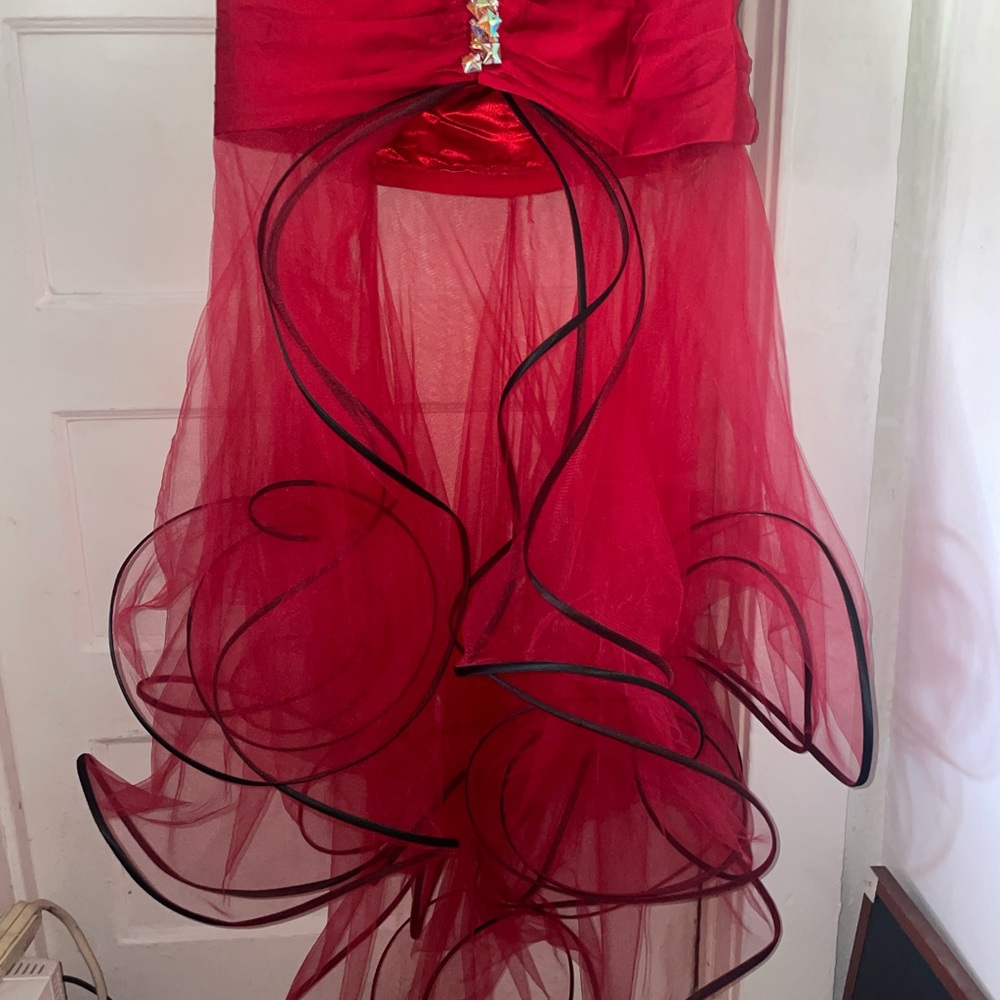 Prom Dress Red - Picture 5 of 6